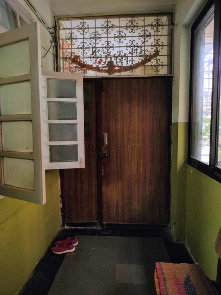 Door and wondow with ventilator