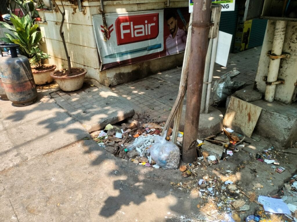 garbage dumped on roads