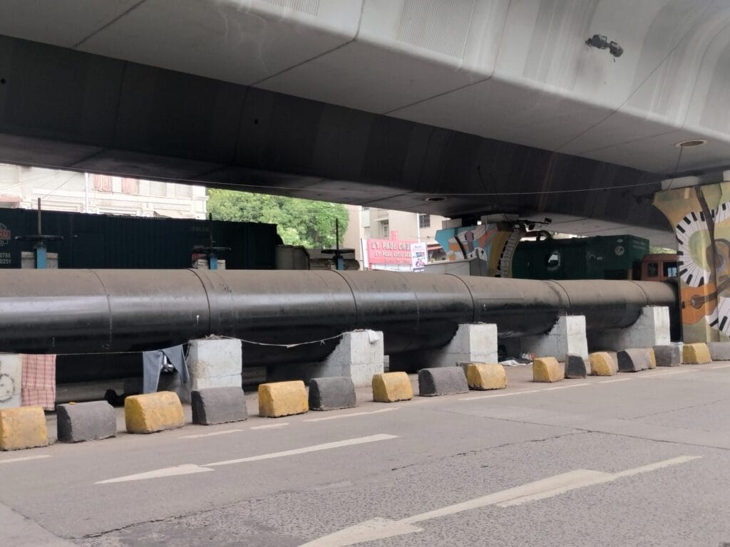 Pump at Hindmata Cloth market