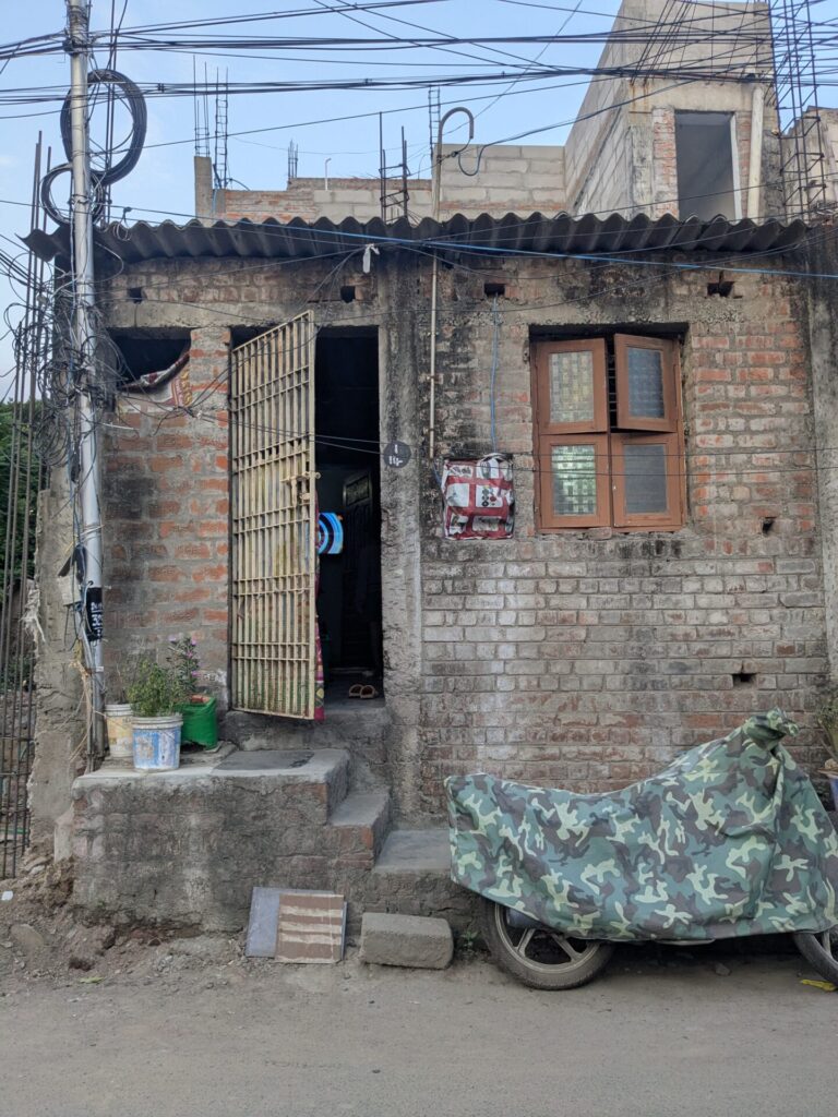 small concete and aluminium sheet home in Chennai