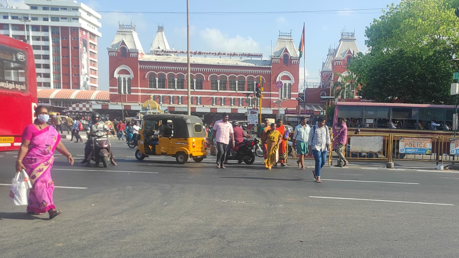 Walking in Koyambedu, OMR or Chennai Central? Be cautious, warns study